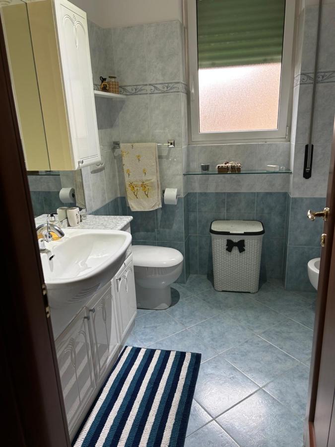 La Maison De L'Amour Генуа Екстериор снимка